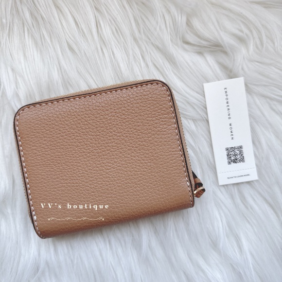 NWT Tory Burch Thea Bifold Pebble Leather Wallet Taupe Beige Tiramisu 146463 - Picture 2 of 6